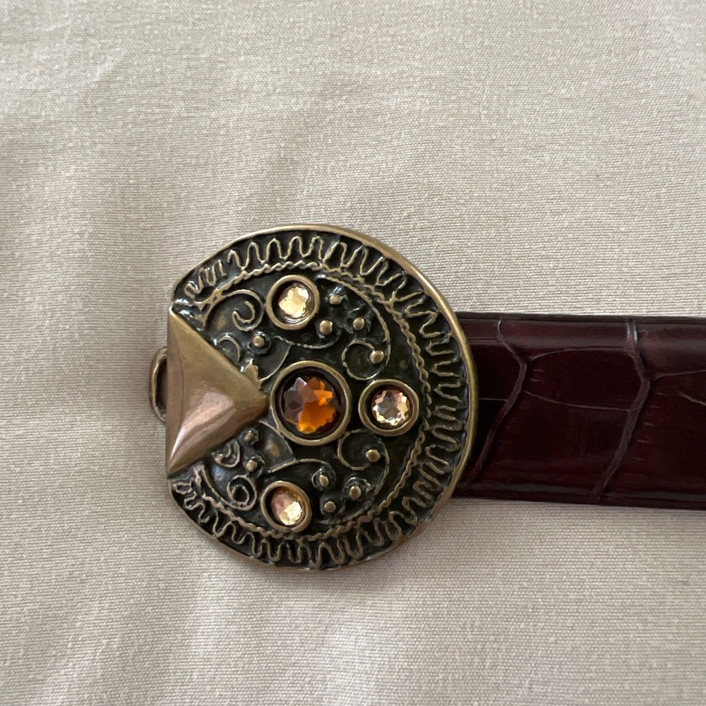 Vintage Brown Croc-Embossed Leather Belt with Jeweled Buckle – XL